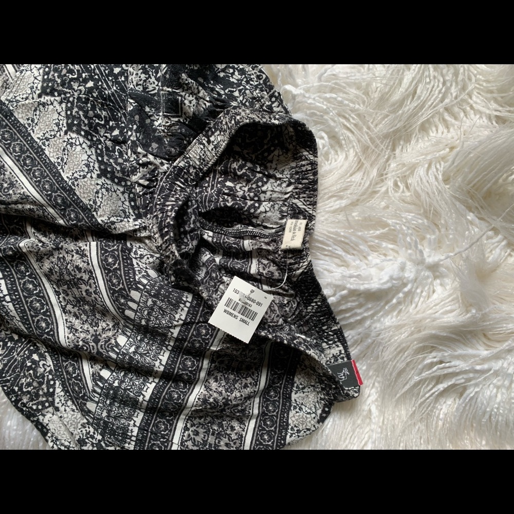 NWT ABERCROMBIE PRINT SHORTS SIZE SMALL